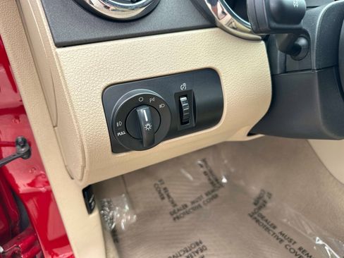 Used 2008 Ford Mustang GT Premium image 16