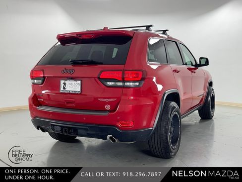 Used 2020 Jeep Grand Cherokee Trailhawk image 6