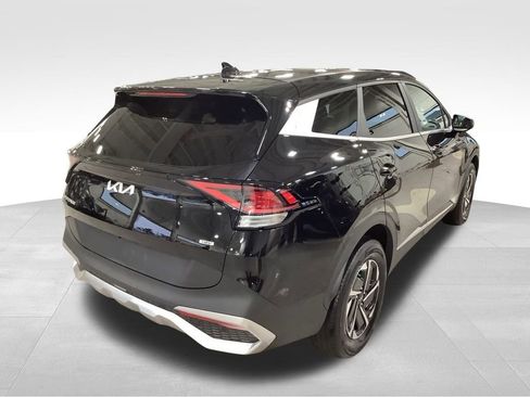 Certified 2023 Kia Sportage LX image 7