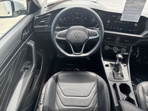Certified 2023 Volkswagen Jetta SEL FWD image 13