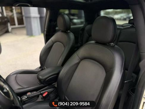 Used 2017 MINI Cooper 2-Door Hardtop image 25