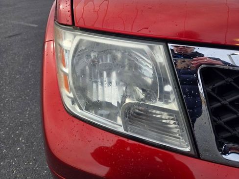 Used 2012 Nissan Frontier SV w/ SV Premium Utility Pkg image 10