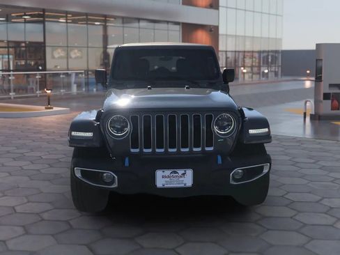 Used 2023 Jeep Wrangler Unlimited Sahara image 8