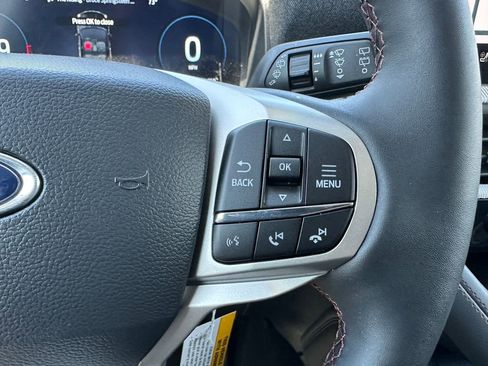 New 2026 Ford Explorer Active RWD image 27