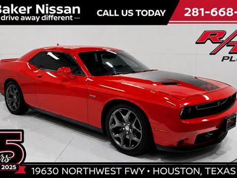 Used 2015 Dodge Challenger R/T Plus RWD image 37