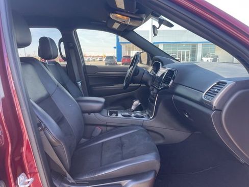 Used 2021 Jeep Grand Cherokee Laredo X image 14