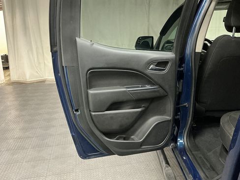 Used 2020 Chevrolet Colorado LT AWD/4WD image 24