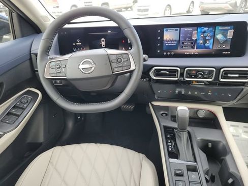 New 2026 Nissan Sentra SL FWD image 8