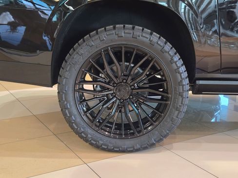 New 2026 GMC Yukon XL AT4 Ultimate w/ LPO, Floor Liner Package image 6