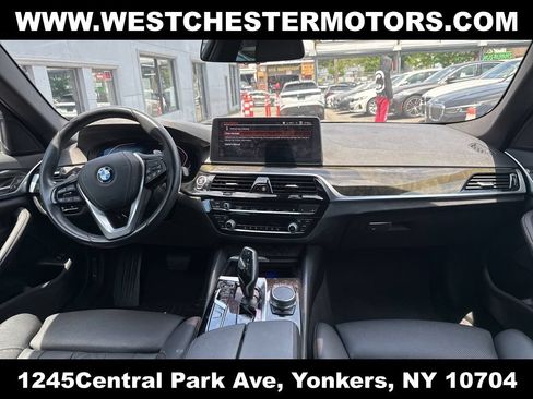 Used 2021 BMW 530i w/ Convenience Package RWD image 23