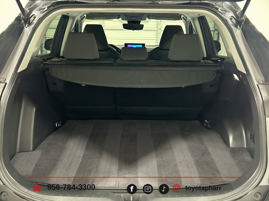 Used 2024 Toyota RAV4 XLE AWD/4WD image 23