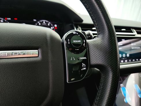 Used 2019 Land Rover Range Rover Velar S AWD/4WD image 24