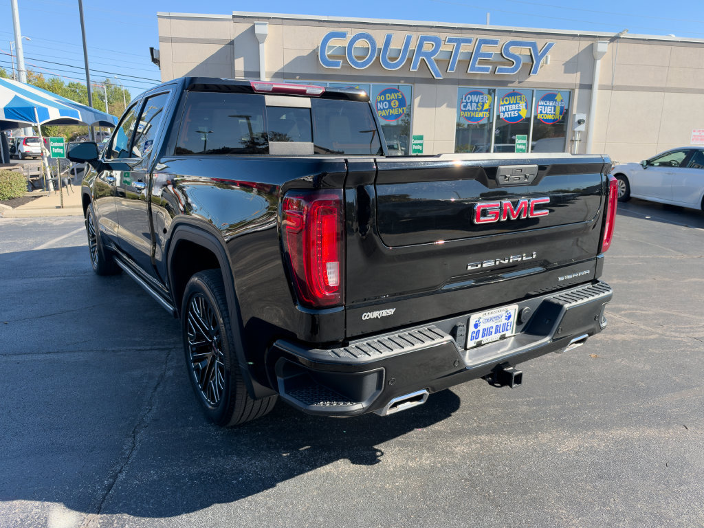 Used 2022 GMC Sierra 1500 Denali w/ Denali Premium Package AWD/4WD image 5