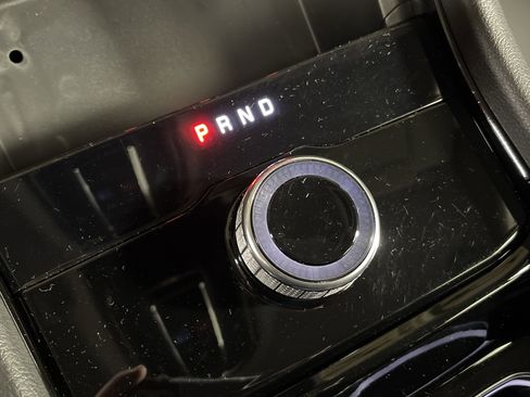 Used 2023 Jeep Grand Cherokee Laredo w/ Luxury Tech Group I image 25