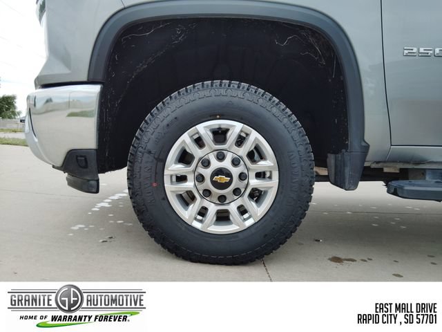 Used 2025 Chevrolet Silverado 2500 LT w/ Convenience Package AWD/4WD image 26