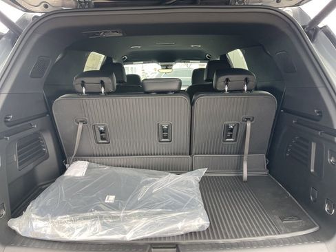 New 2026 Chevrolet Traverse LT w/ Midnight/Sport Edition image 13