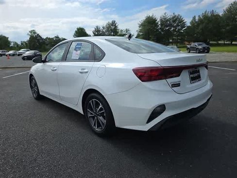 Used 2024 Kia Forte LXS w/ LXS Technology Package FWD image 11