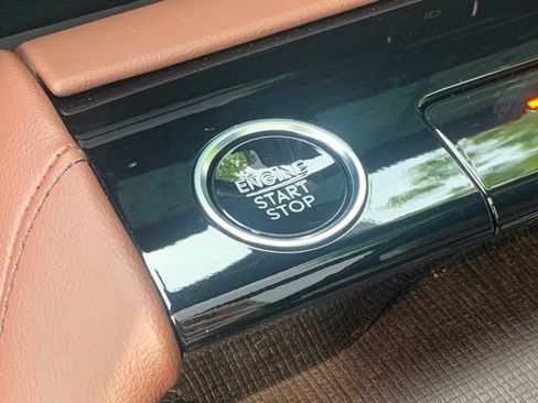 New 2026 Lincoln Navigator L Reserve AWD/4WD image 24