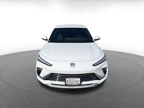 Used 2025 Buick Envista Preferred image 4