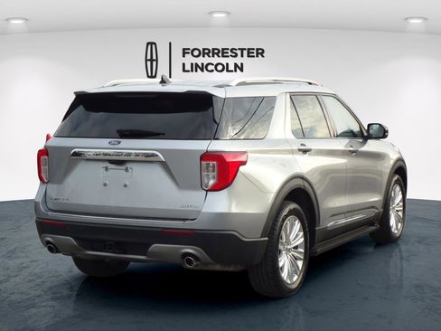 Used 2022 Ford Explorer Limited w/ Equipment Group 301A image 3