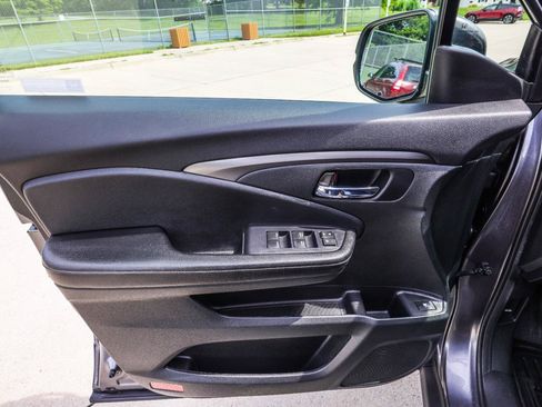 Used 2019 Honda Ridgeline RTL-T image 37