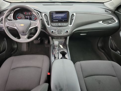 Used 2025 Chevrolet Malibu LT image 11