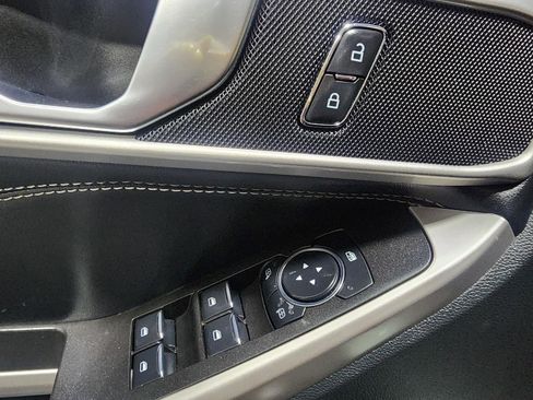 Used 2024 Ford Explorer XLT w/ Class IV Trailer Tow Package image 19