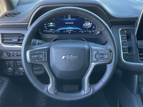 Used 2024 Chevrolet Suburban RST w/ Luxury Package image 12