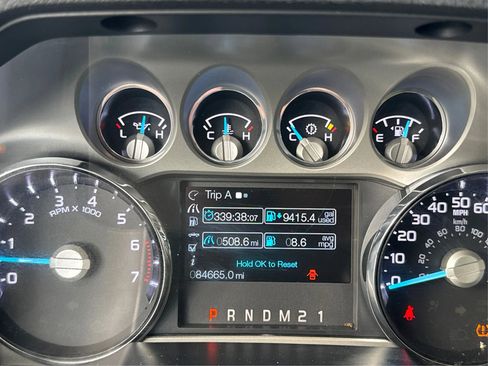 Used 2015 Ford F350 Lariat image 19