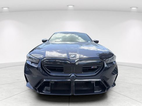 Used 2025 BMW M5 w/ Carbon Package AWD/4WD image 2