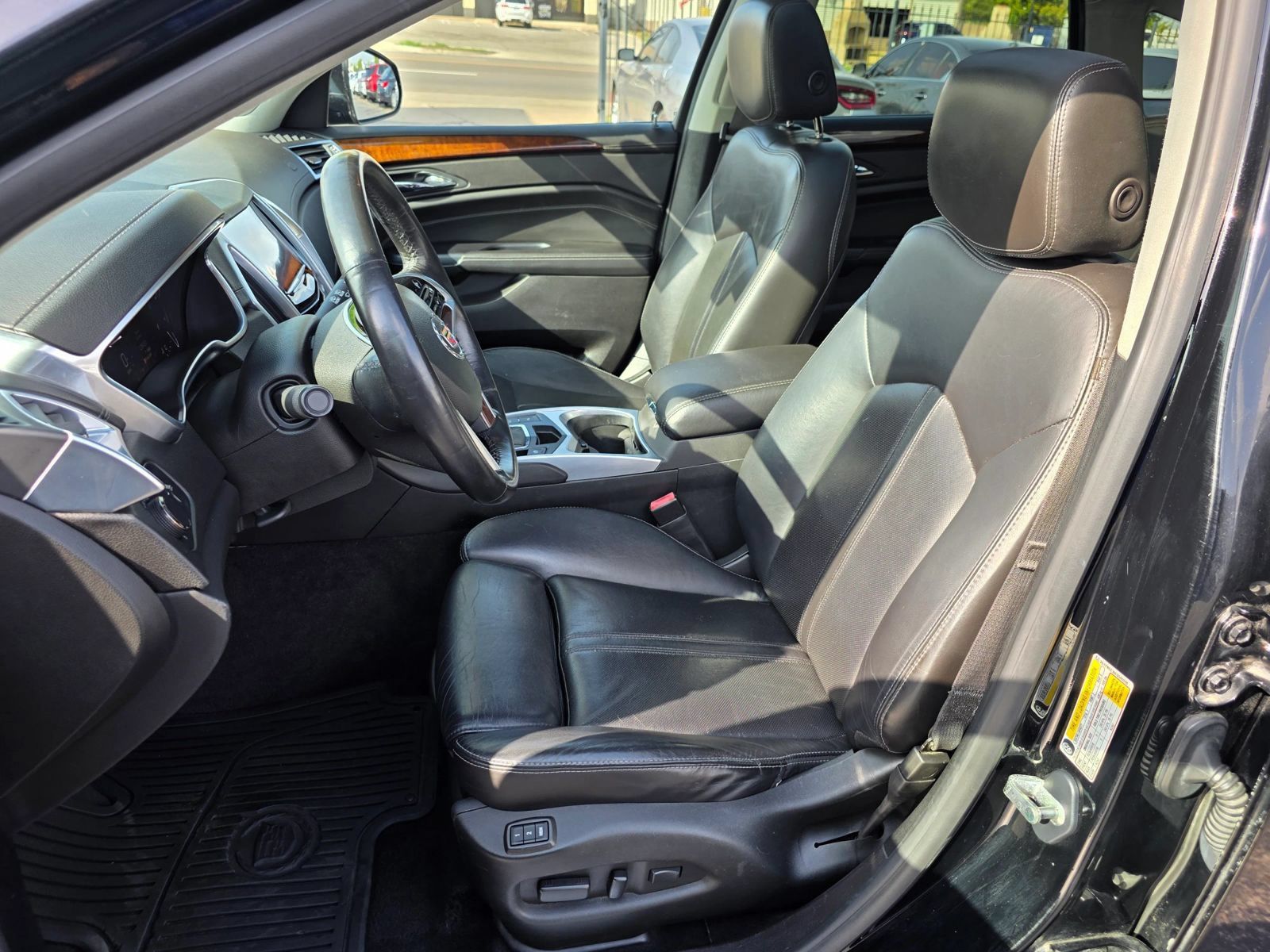 Used 2015 Cadillac SRX Luxury AWD/4WD image 10