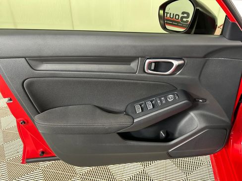 Used 2025 Honda Civic Sport image 10