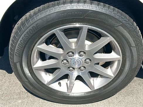 Used 2013 Buick Enclave Leather FWD image 16
