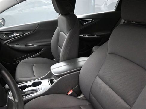Used 2023 Chevrolet Malibu LT image 31