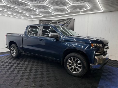 Used 2020 Chevrolet Silverado 1500 LT image 2