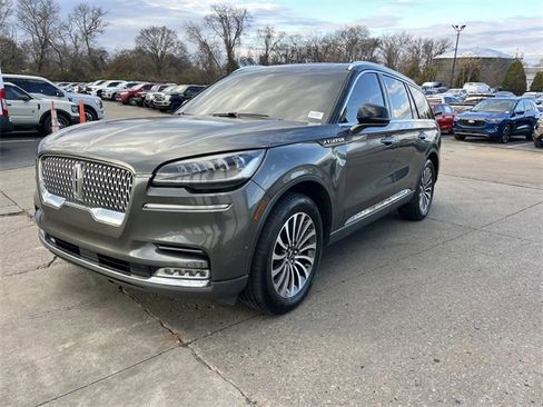 Used 2020 Lincoln Aviator Reserve w/ Equipment Group 201A image 7