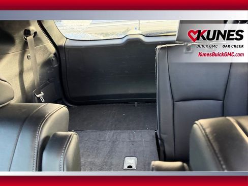 Used 2024 Toyota Highlander XSE image 6