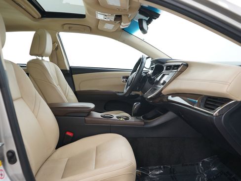 Used 2013 Toyota Avalon Limited FWD image 11