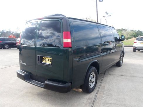 Used 2007 Chevrolet Express 1500 image 10