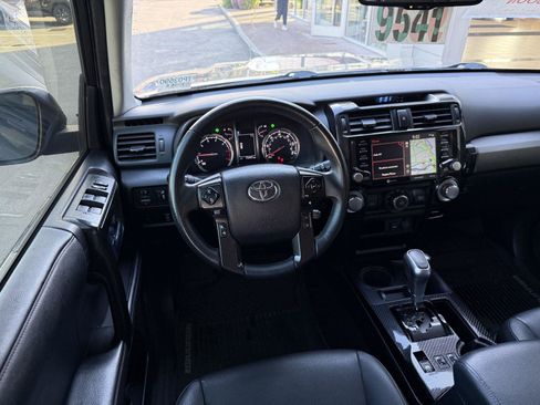 Used 2020 Toyota 4Runner TRD Off-Road Premium w/ Moonroof Package AWD/4WD image 14