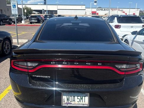 Used 2023 Dodge Charger SXT RWD image 3