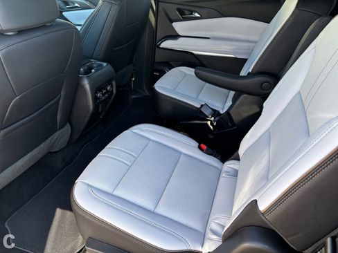 Certified 2026 Chevrolet Traverse High Country image 25