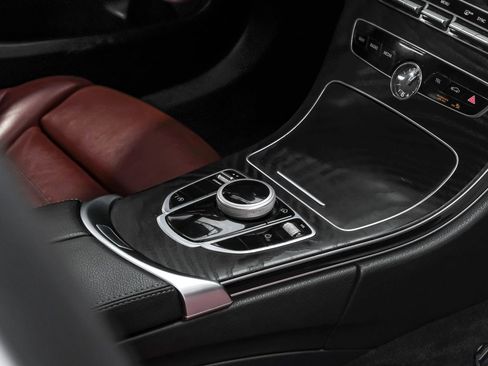 Used 2021 Mercedes-Benz C 300 Sedan image 31