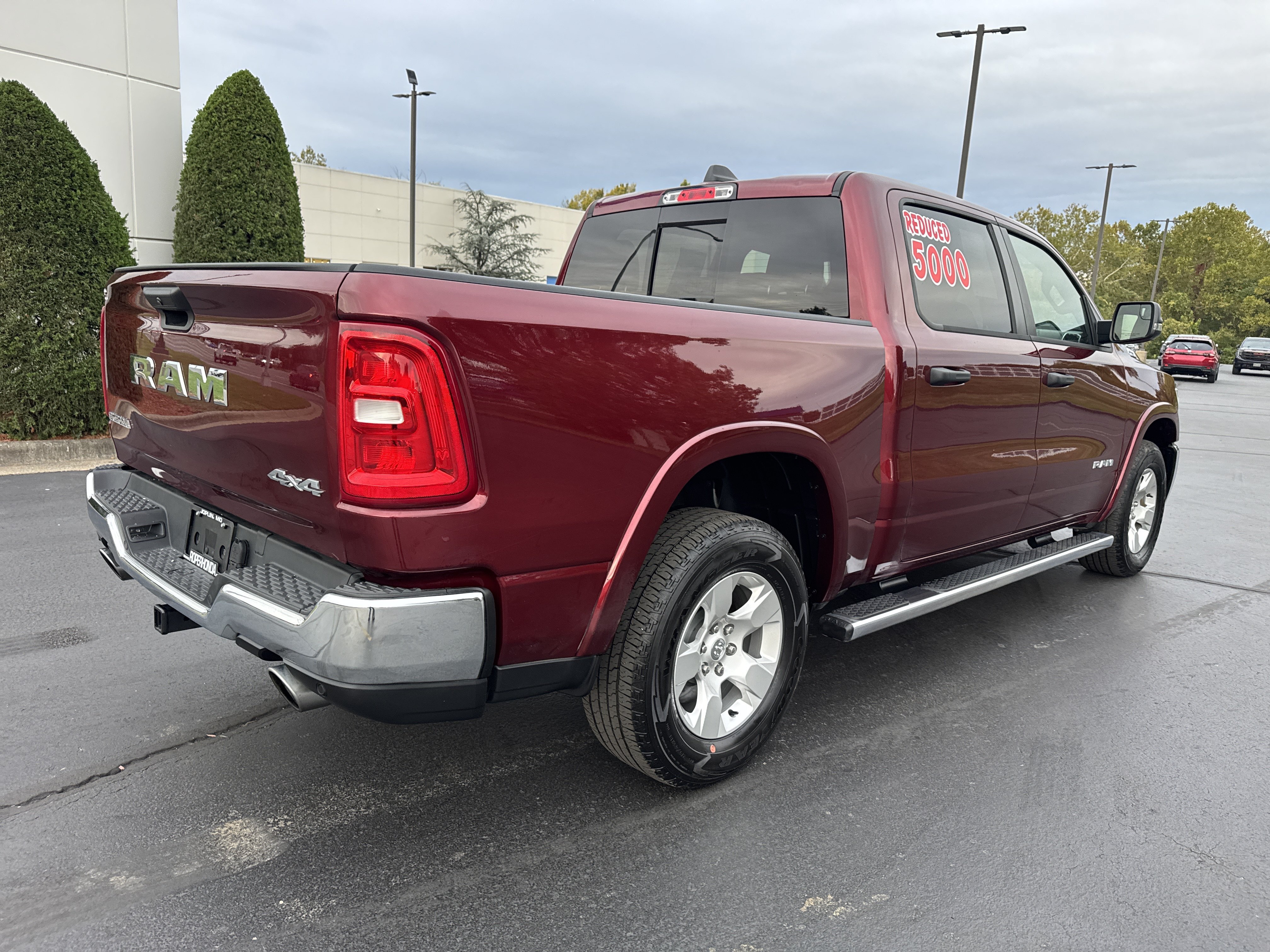 Used 2025 RAM 1500 Big Horn AWD/4WD image 12