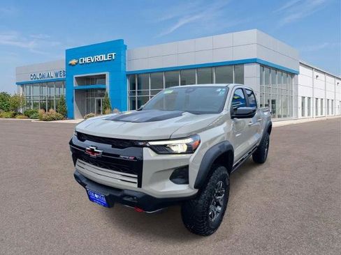 Used 2024 Chevrolet Colorado ZR2 w/ Safety Package AWD/4WD image 1