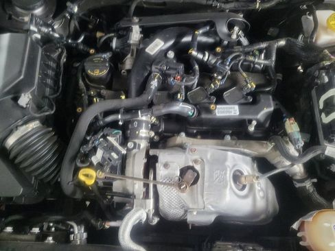 Used 2019 Jeep Cherokee Limited image 30