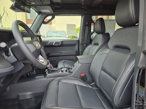 New 2026 Ford Bronco Badlands AWD/4WD image 17