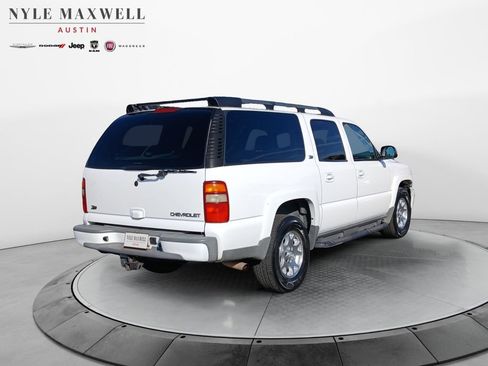 Used 2003 Chevrolet Suburban 4WD image 16