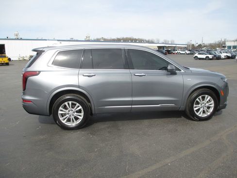 Used 2021 Cadillac XT6 Luxury image 6
