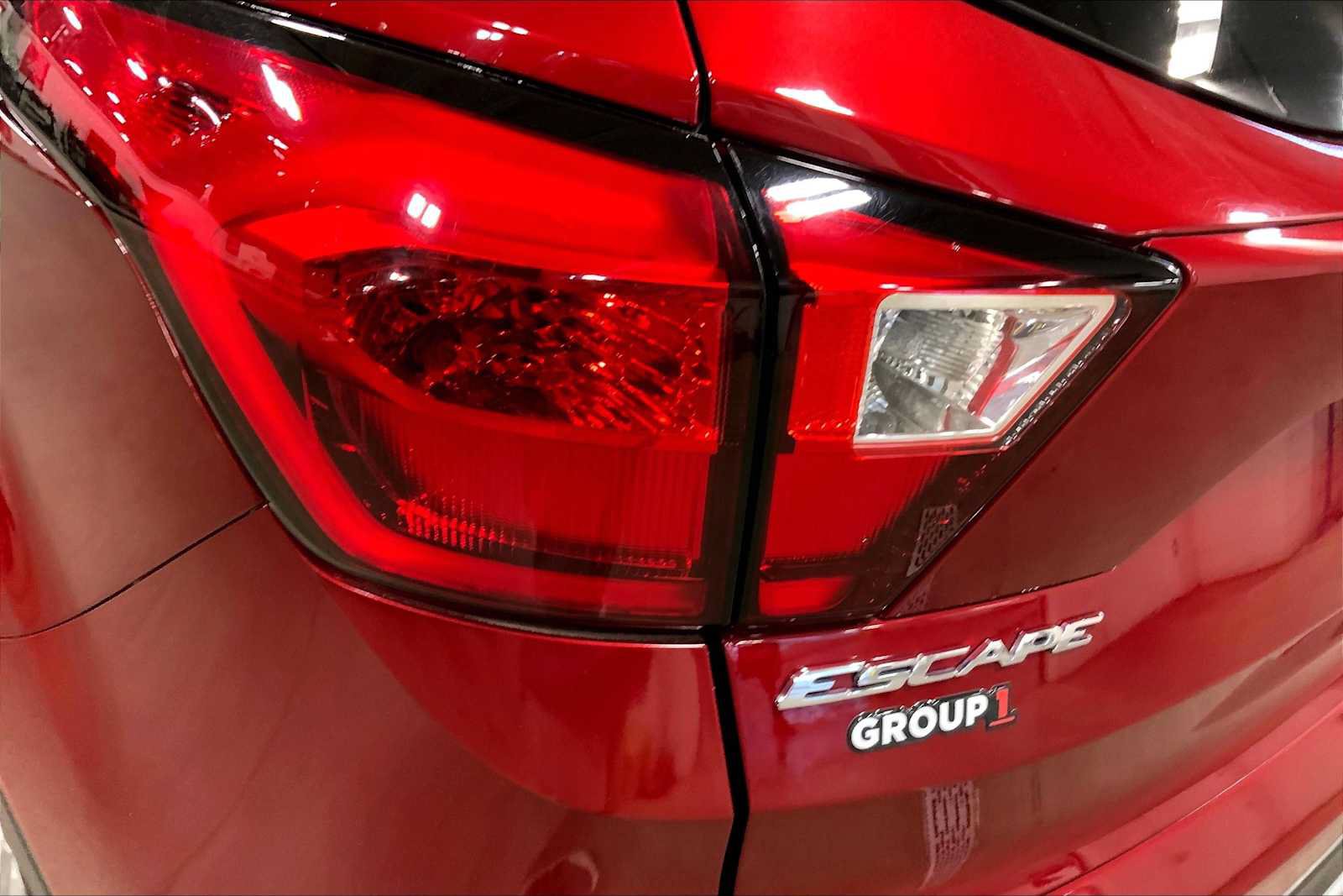 Used 2019 Ford Escape SEL AWD/4WD image 28